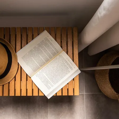 Homeforguest Beach Apt With Sea View & Pool, 50 Steps To The Sea Апартаменты Плайя-Фаньябе