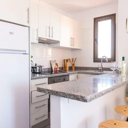 Homeforguest Beach Apt With Sea View & Pool, 50 Steps To The Sea