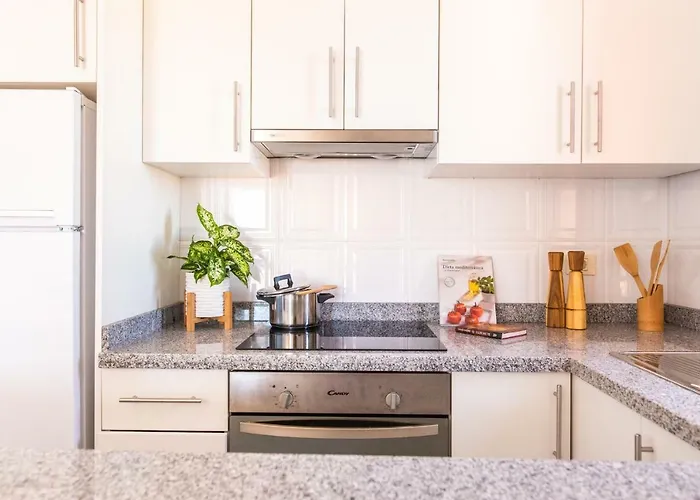 Homeforguest Beach Apt With Sea View & Pool, 50 Steps To The Sea