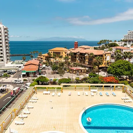 Homeforguest Beach Apt With Sea View & Pool, 50 Steps To The Sea