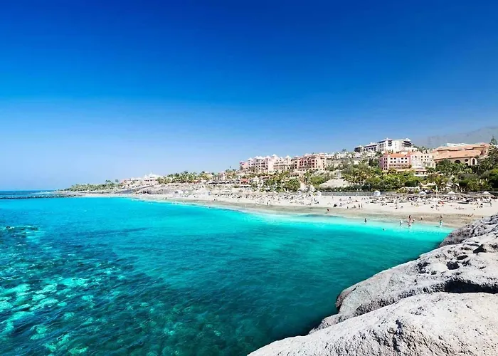 Apartment Homeforguest Beach Apt With Sea View & Pool, 50 Steps To The Sea